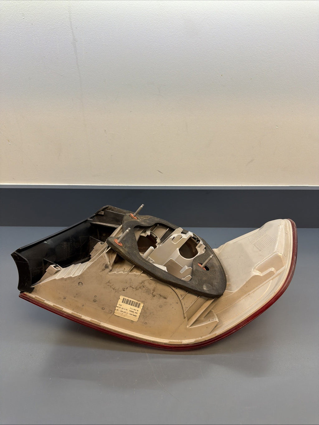 2007-10 BMW E92 3 Series Coupe Pre-LCI Outer Left Driver Taillight OEM 7174403