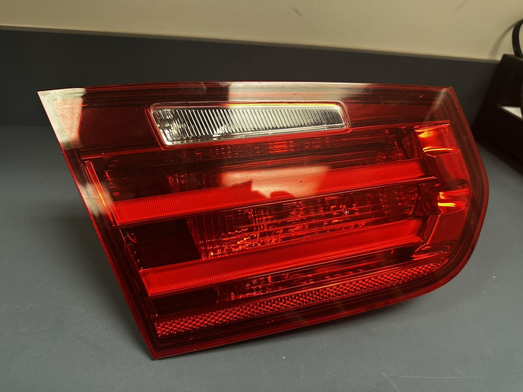 2012 - 2015 BMW F30 3-SERIES REAR INNER LEFT LED TAIL LIGHT LAMP 63217259915 OEM