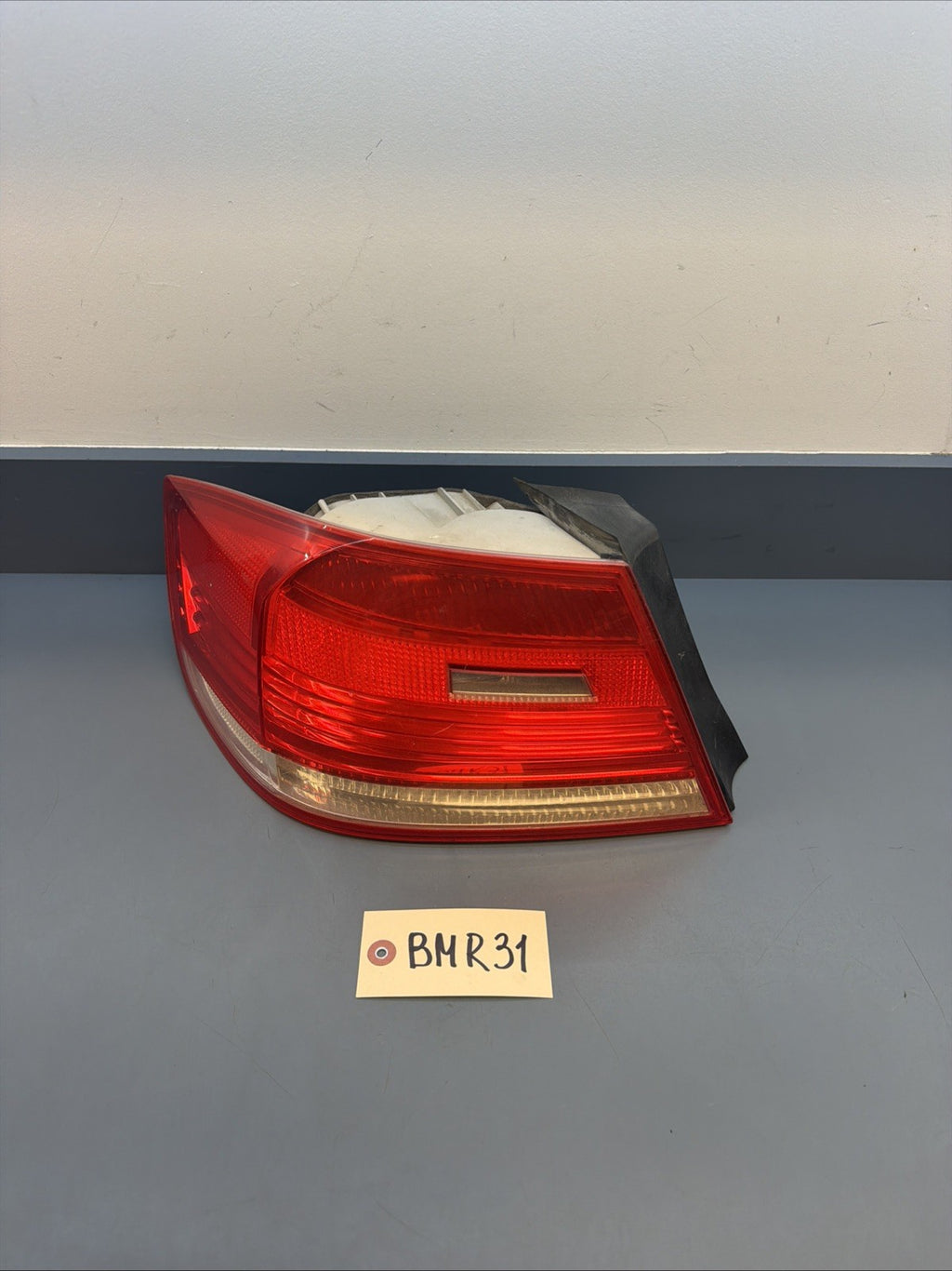 07-10 BMW E92 Coupe Left Side Outer Tail Light Taillight Lamp Pre-LCI 7174403
