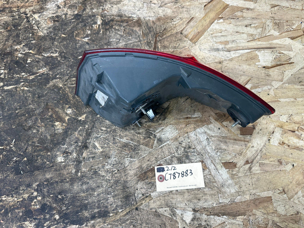 BMW 2010-2012 F10 5 SERIES PRE LCI REAR LEFT OUTER TAILLIGHT OEM L 173462-01