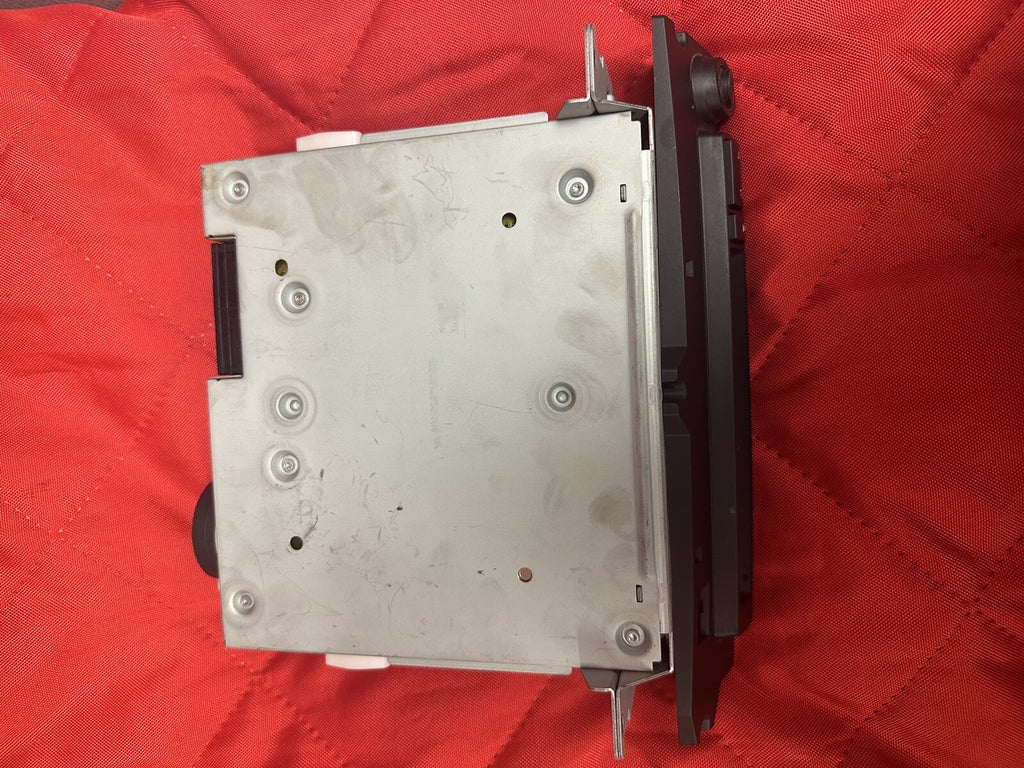 04-09 BMW 528 530 545 550 M5 CD PLAYER DISC CHANGER MP3 MEDIA UNIT OEM 6944107