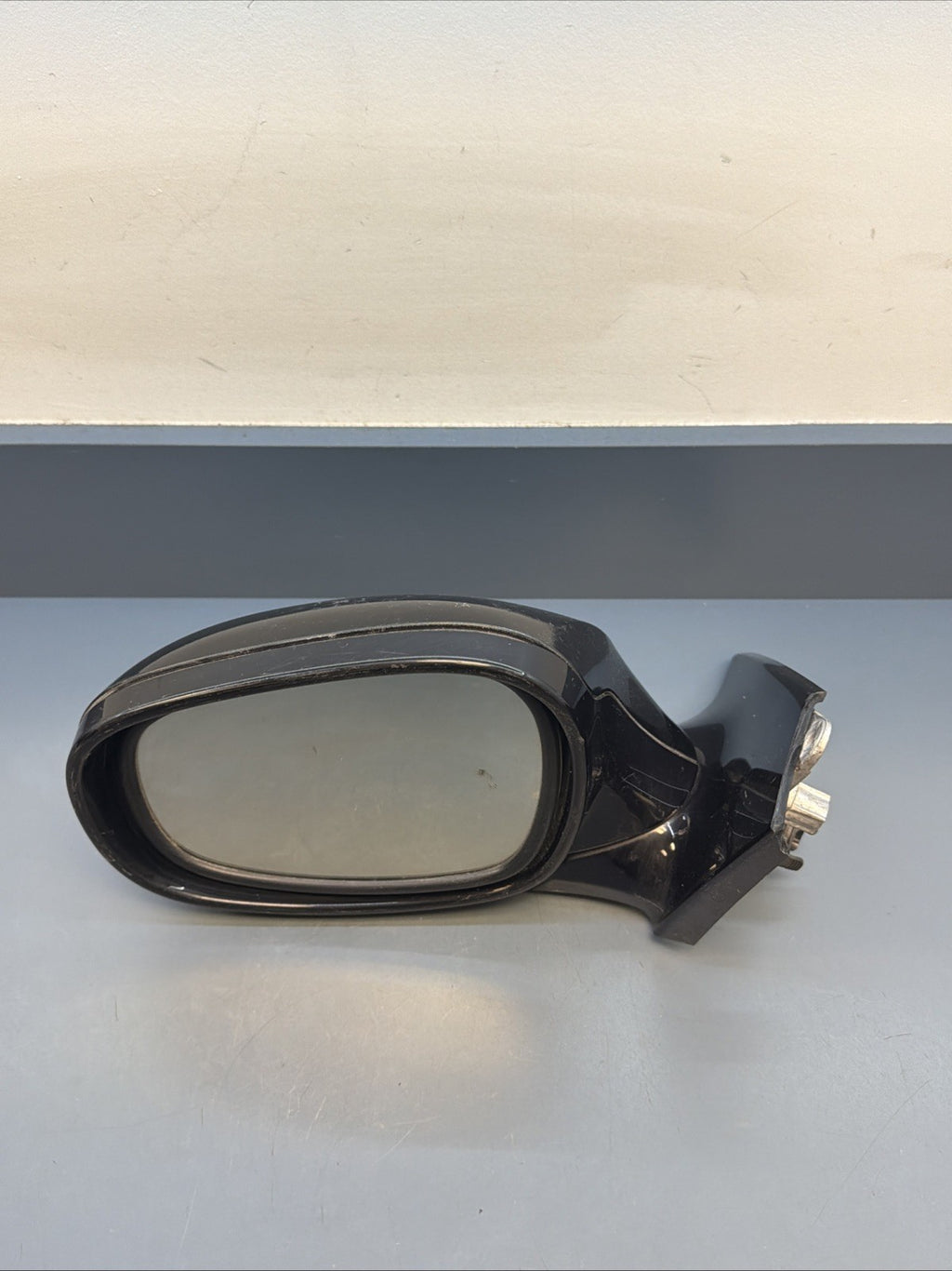 2010-2013 BMW E92 E93 3 Series LH Driver Side View Power Door Mirror 7208146 OEM