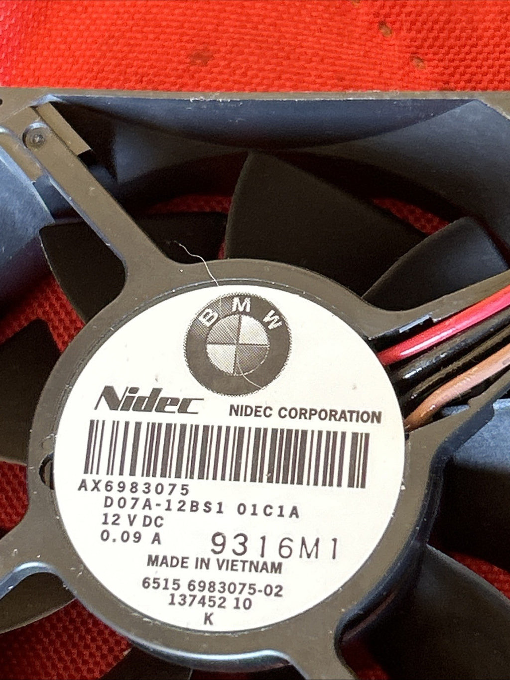 BMW E88 E90 E93 F10 F01 F02 F10 F13 Rear Cooling Fan Amplifier Motor 6983075