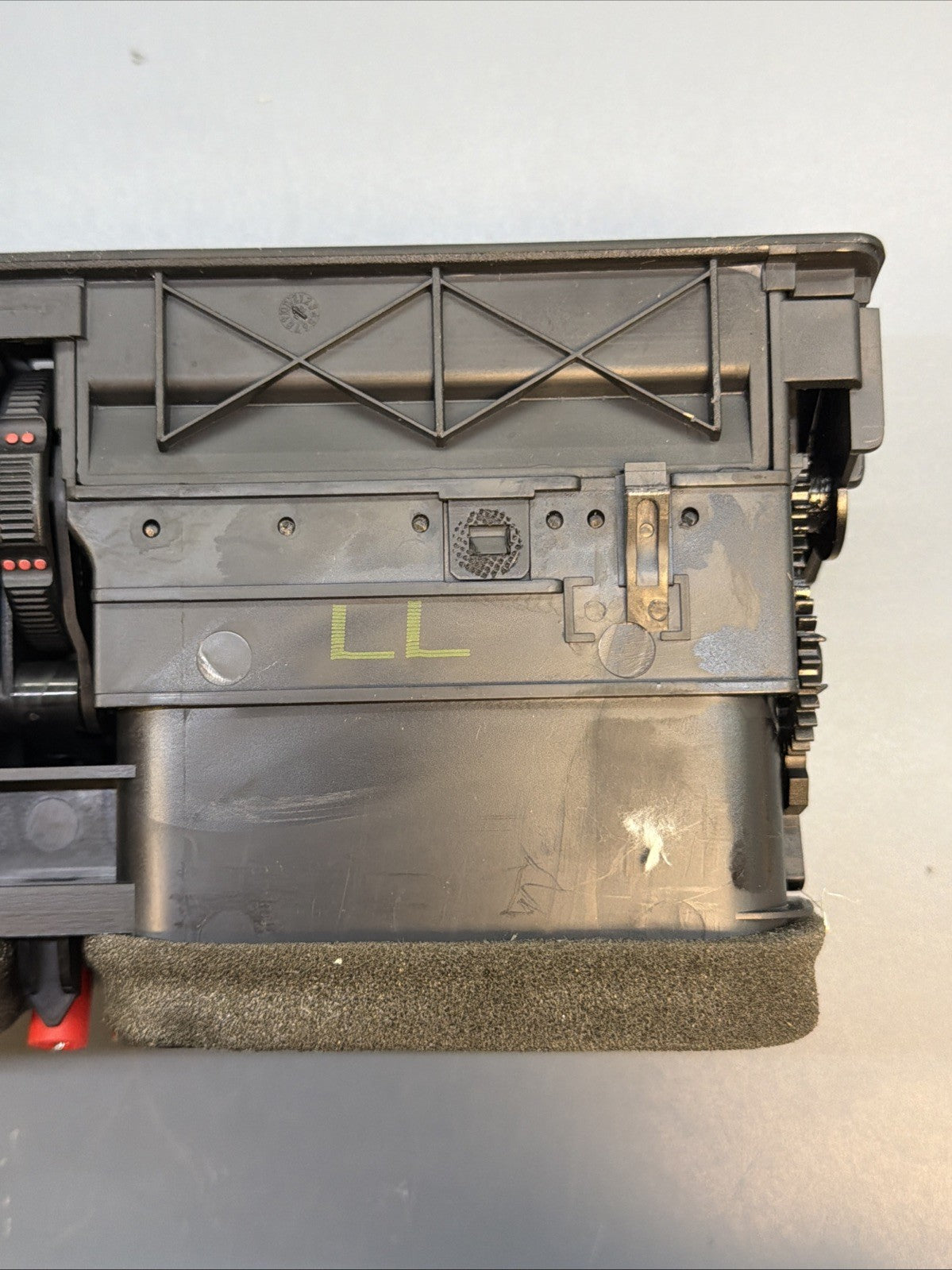 97-03 BMW E39 525 530 540 5 series Front Center Air Heater Dash A/C 8391179