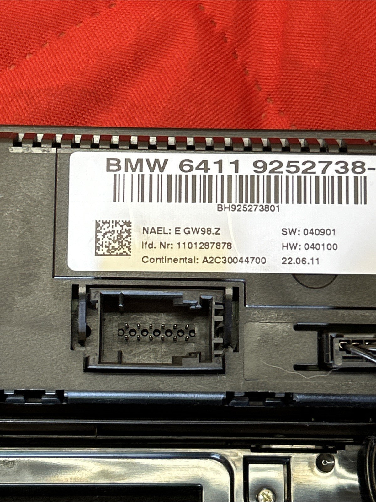 2011-2014 BMW X3 3.0L - Front AC Climate Control / Stereo / CD UNIT 9252738