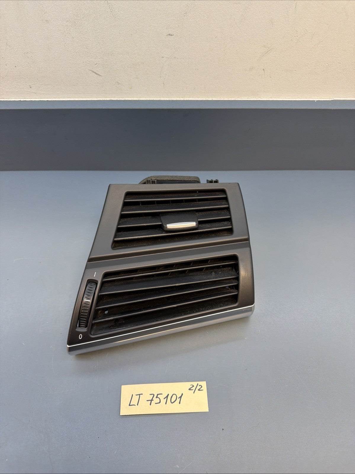 07-13 BMW E70 X5 Front Dashboard Air Vent Grille Right Passenger 7161804 OEM