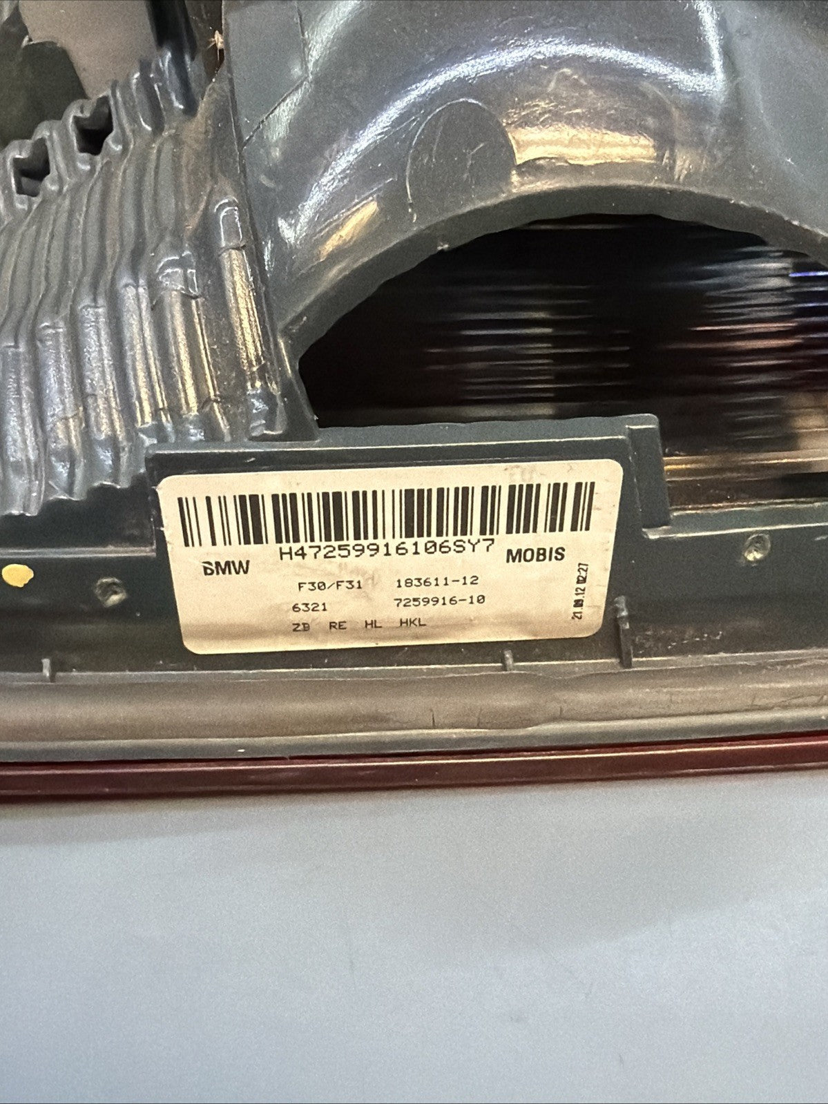 12-2015 BMW F30 3-SERIES REAR INNER LEFT & RIGHT TAIL LIGHT SET 7259915 7259916