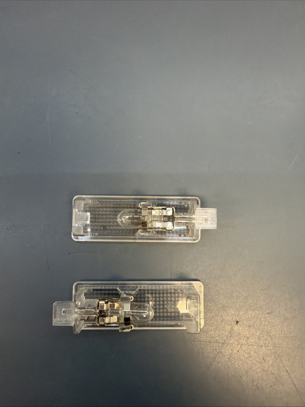 06-10 BMW 650i E63 LAMP DOOR PANEL COURTESY LIGHT 6961999 SET OF 2