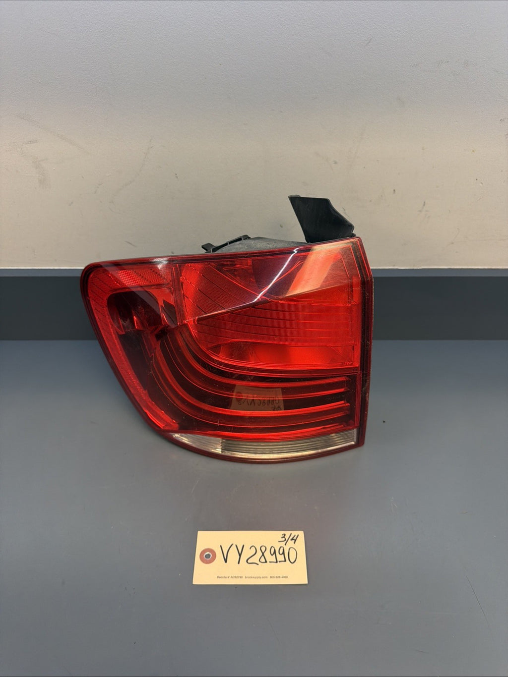 OEM 2012-2015 BMW X1 LH REAR LEFT DRIVERS TAIL LIGHT ASSEMBLY 2990111
