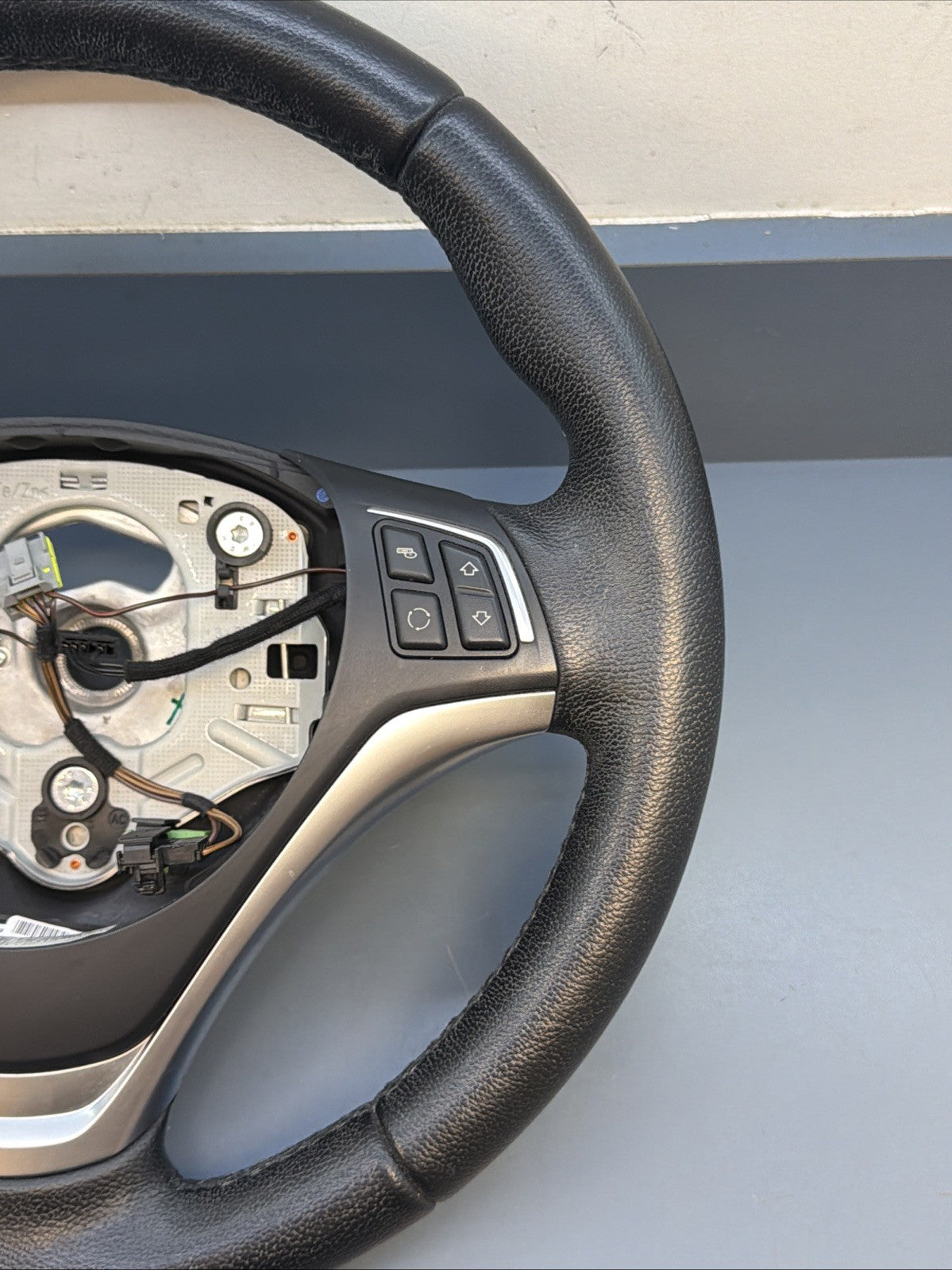 07-13 BMW X1 E84 Sport Steering Wheel Heated Leather W/O Paddles LCI OEM 6853133