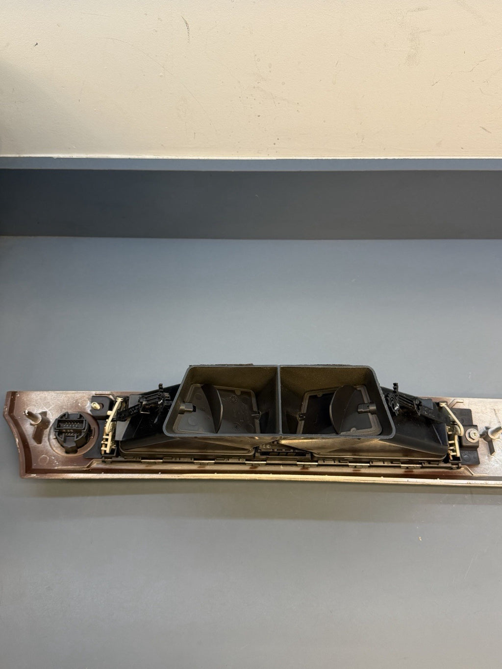 07-13 BMW 335i E90 E92 Center Dashboard Trim Panel Wood Grain Vents 6985540
