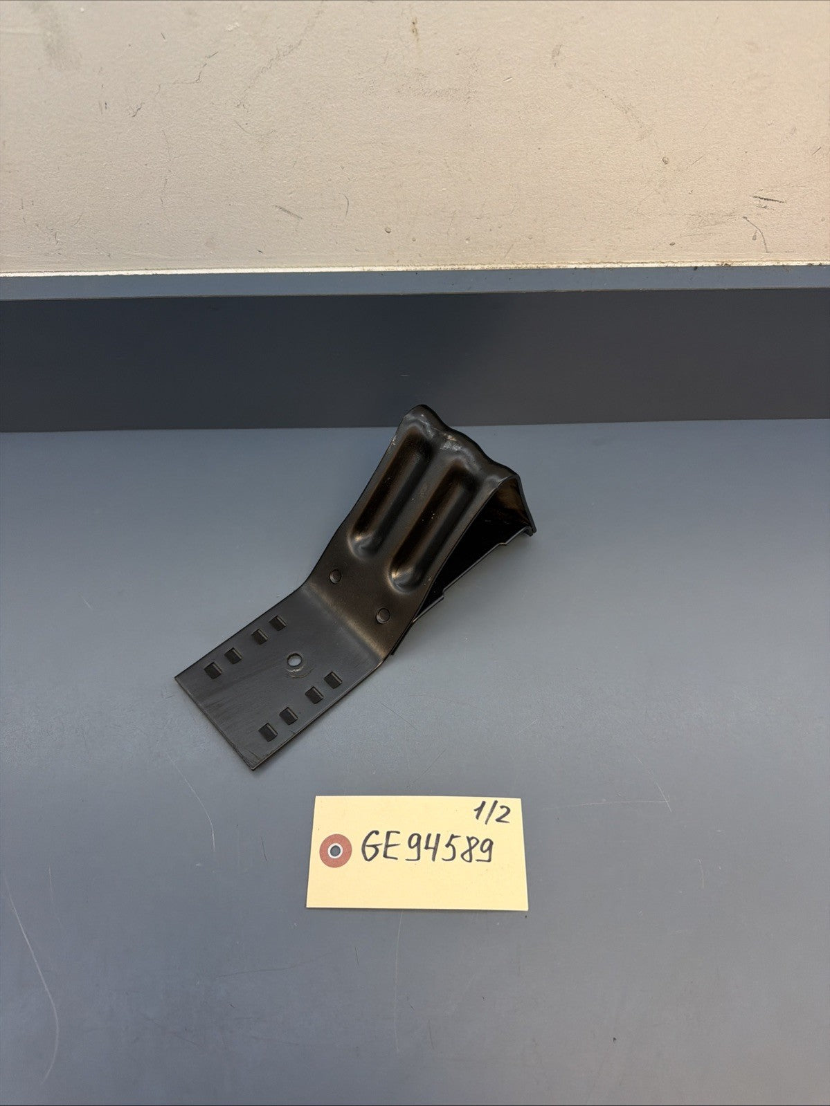 BMW OEM STEEL WHEEL CHOCK E30 E34 E36 E38 E46 E60 E90 E92