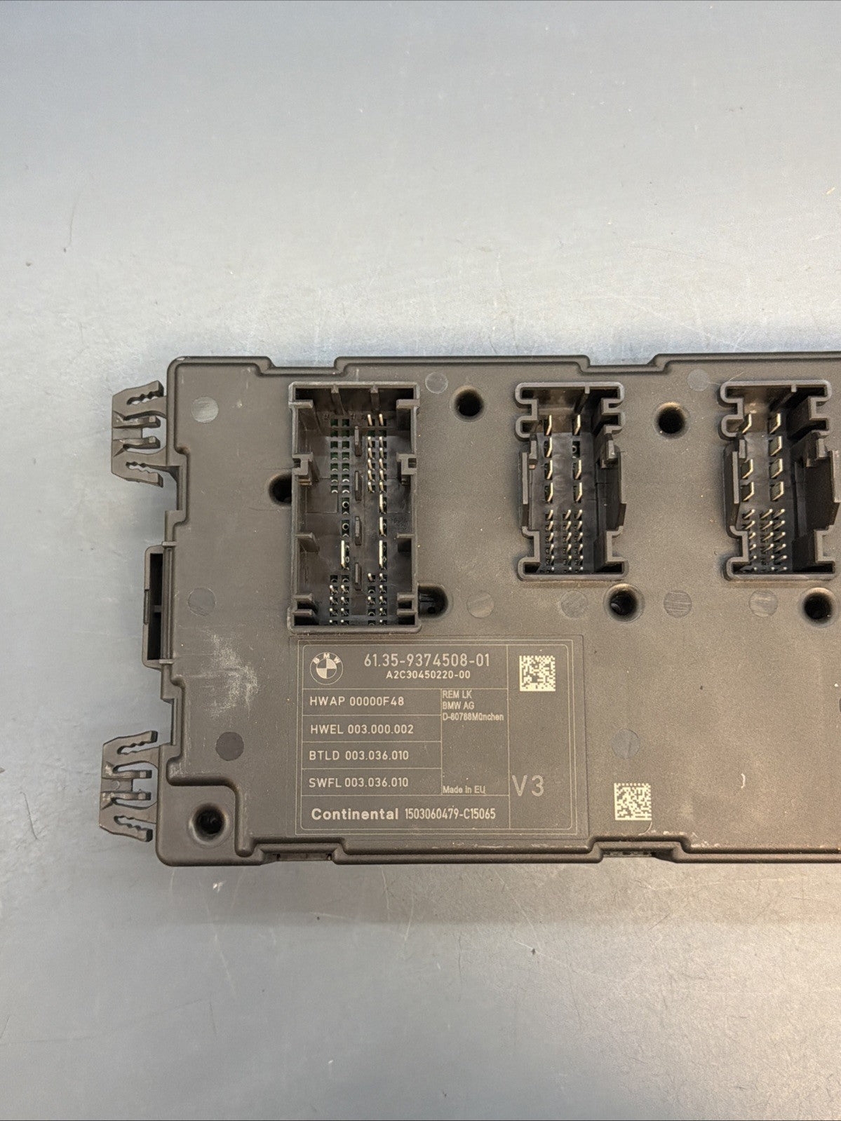 2012-2018 BMW F30 F31 F32 Rear Body Control Module Fuse Box REM 9374508 OEM