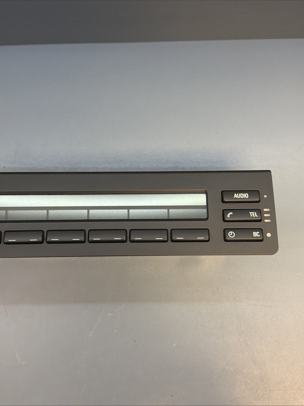 BMW 525i 528i 530i 540i M5 AM FM Radio Information Display 65826914590 OEM