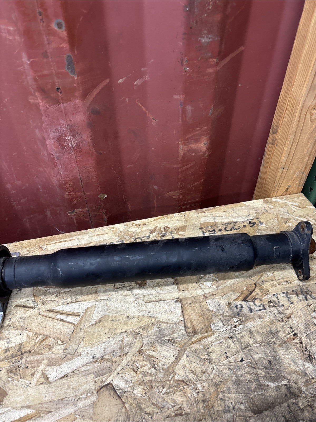 OEM Rear Drive Shaft Prop Drive Shaft For BMW 5 SERIES E60 2610 7573493 AWD