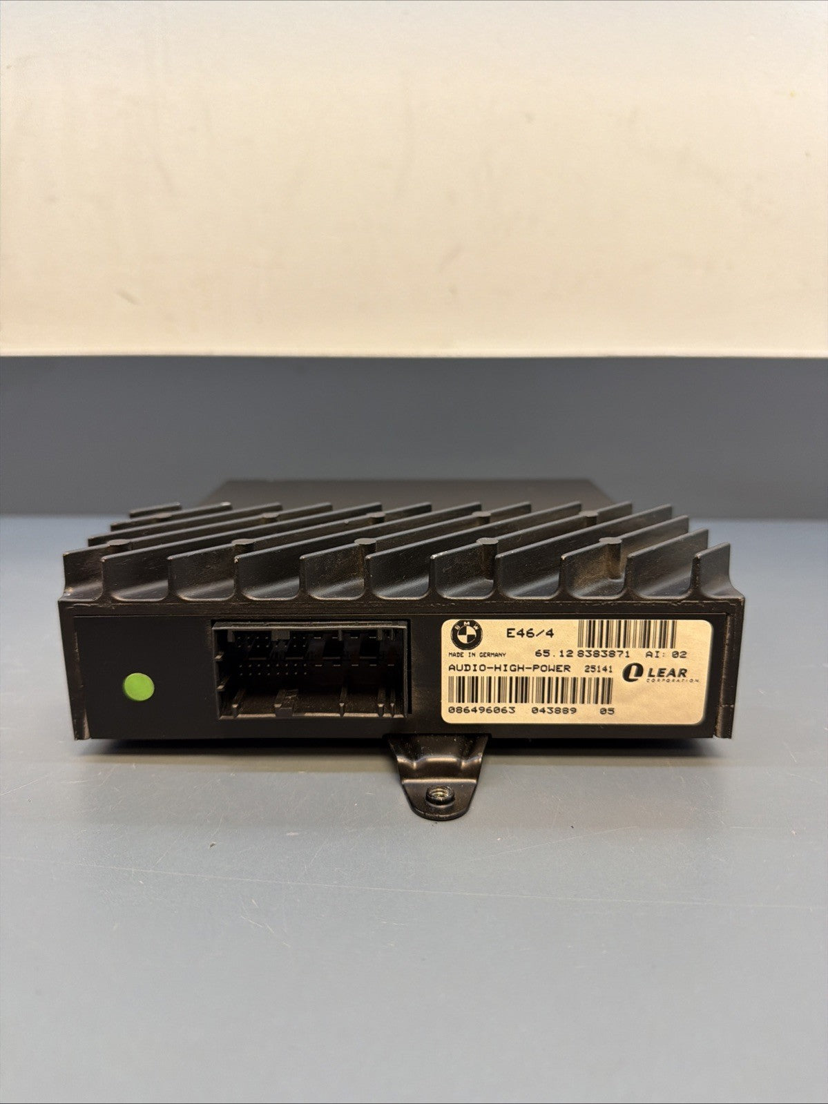 BMW 99-06 E46 3 SERIES LEAR STERIO RADIO AUDIO AMPLIFIER AMP OEM 8383871
