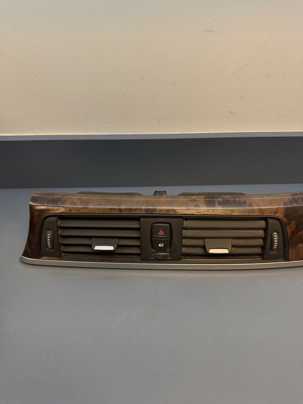 BMW 2011-2019 F30 F32 3 4 SERIES RIGHT DASH VENT TRIM WALNUT+SILVER 9231229