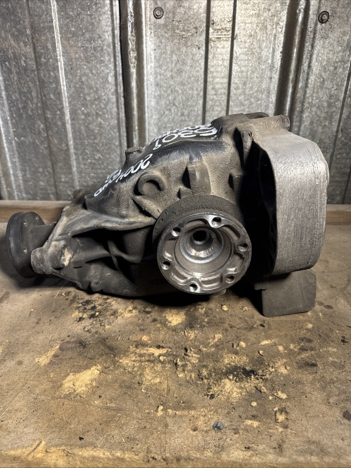 BMW REAR DIFFERENTIAL E60 530I SERIES AUTOMATIC FINAL DRIVE 3.46