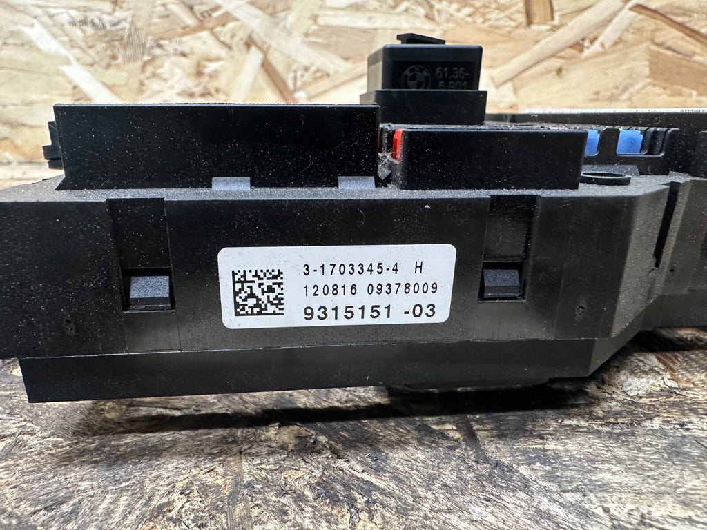 BMW 2011-2017 F25 X3 REAR RIGHT CABIN FUSE RELAY JUNCTION BOX OEM 9315151