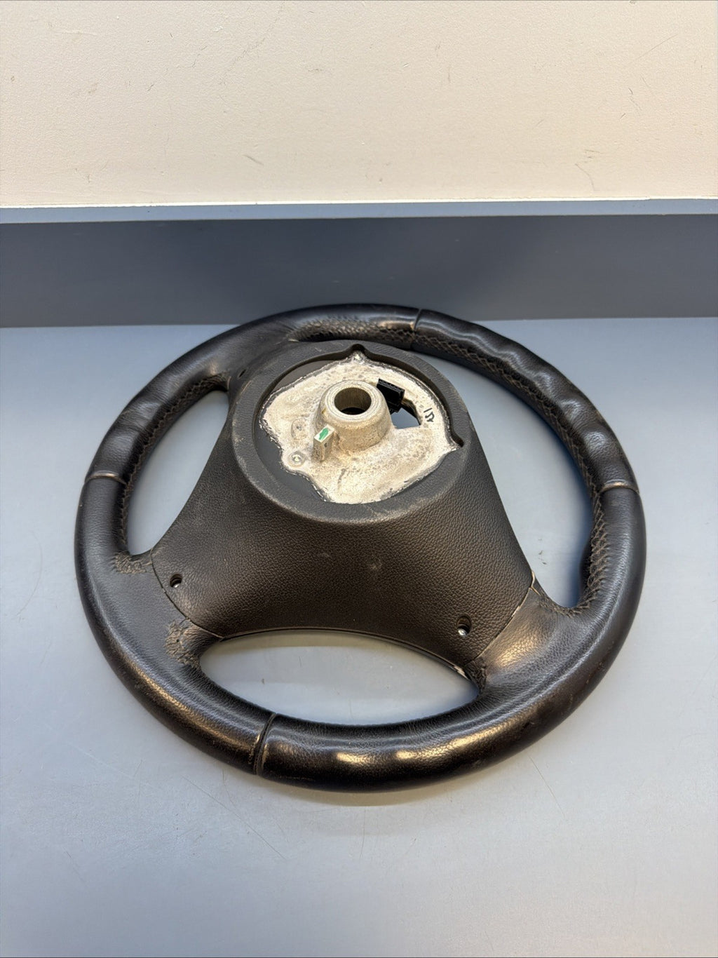 06-13 BMW E90 E91 E92 E93 Steering Wheel 325I 328I 330I 335I OEM SPORT