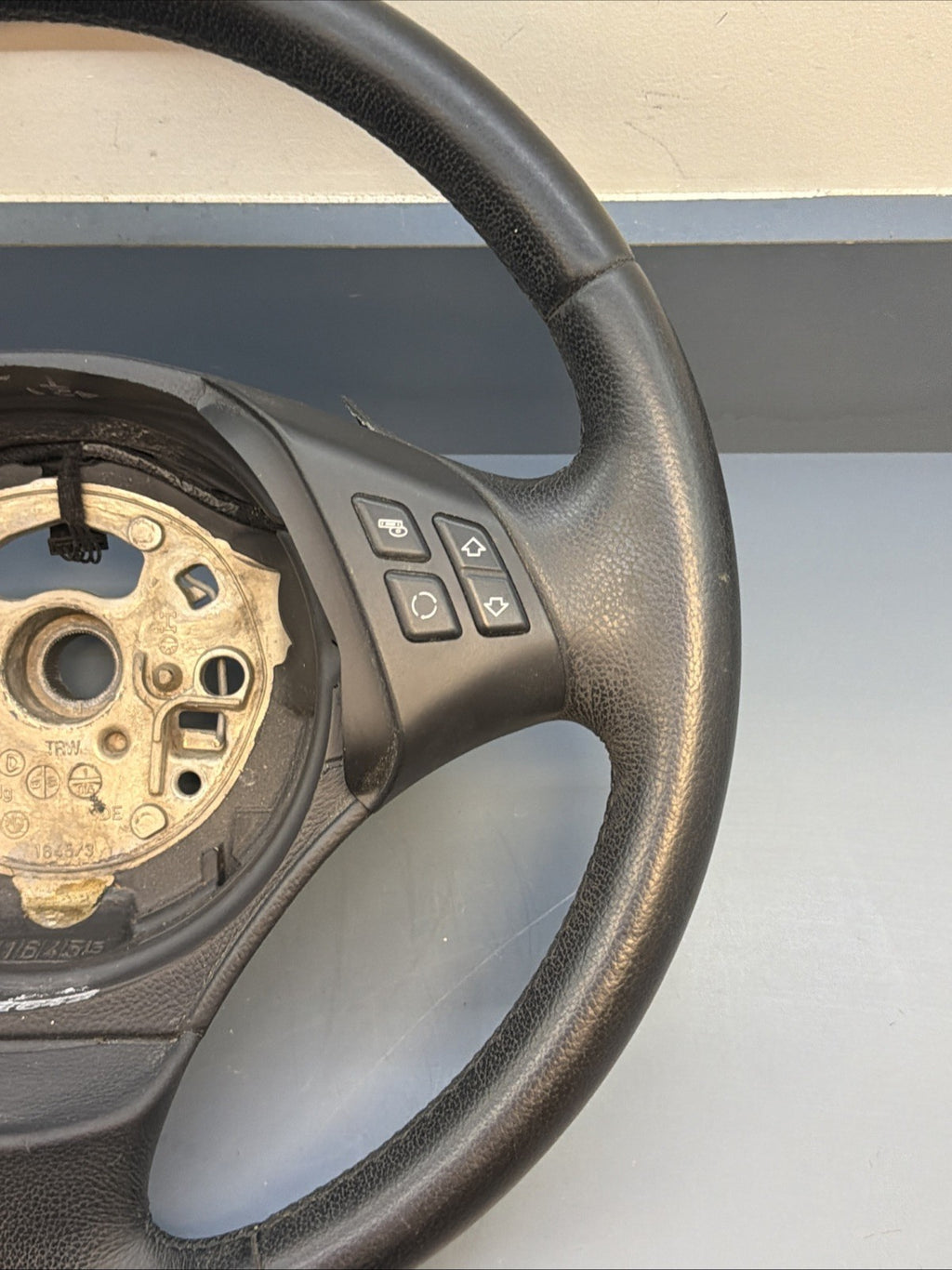 BMW 2006-2012 E90 E9X 3 SERIES BLACK LEATHER STEERING WHEEL OEM 3375E901