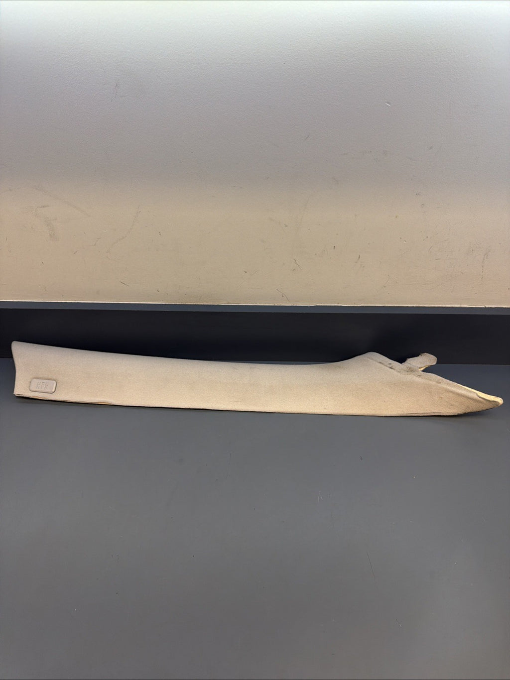 BMW 5 SERIES E39 FRONT RIGHT PASSANGER SIDE A PILLAR TRIM GREY 8227592