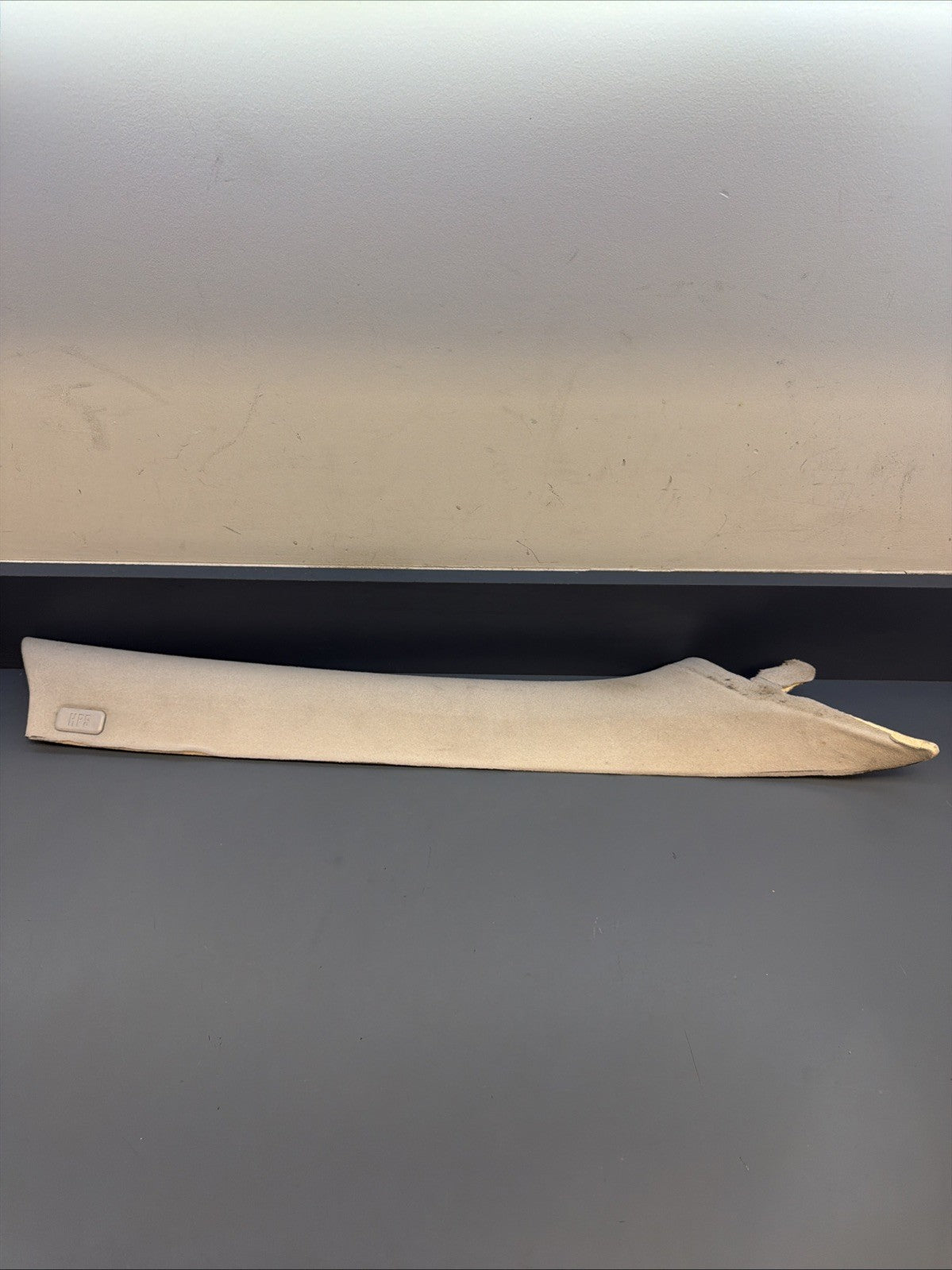 BMW 5 SERIES E39 FRONT RIGHT PASSANGER SIDE A PILLAR TRIM GREY 8227592