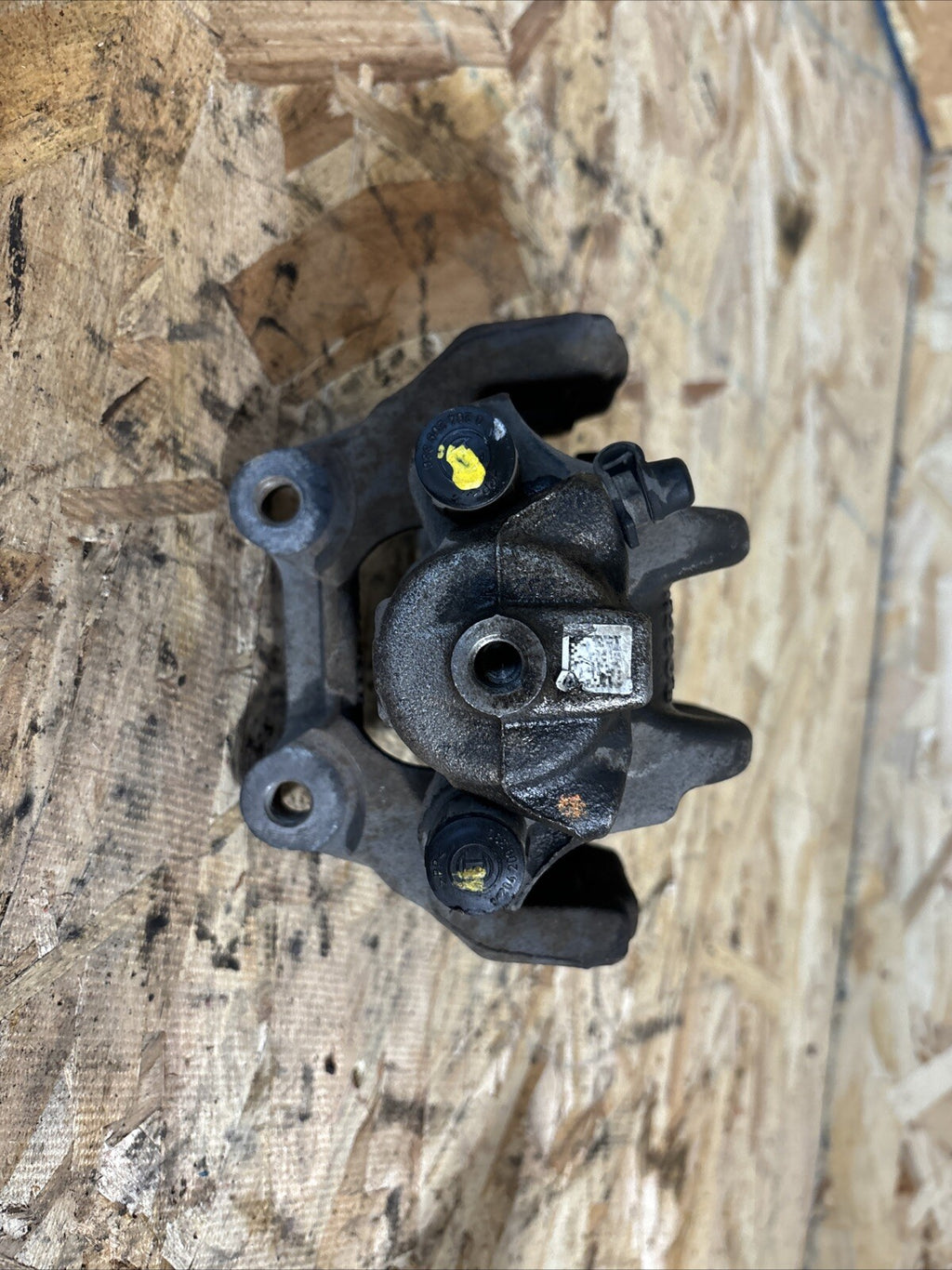 W09067 - 163W LEFT REAR BRAKE CALIPER / 681582 FOR BMW 3 SERIES