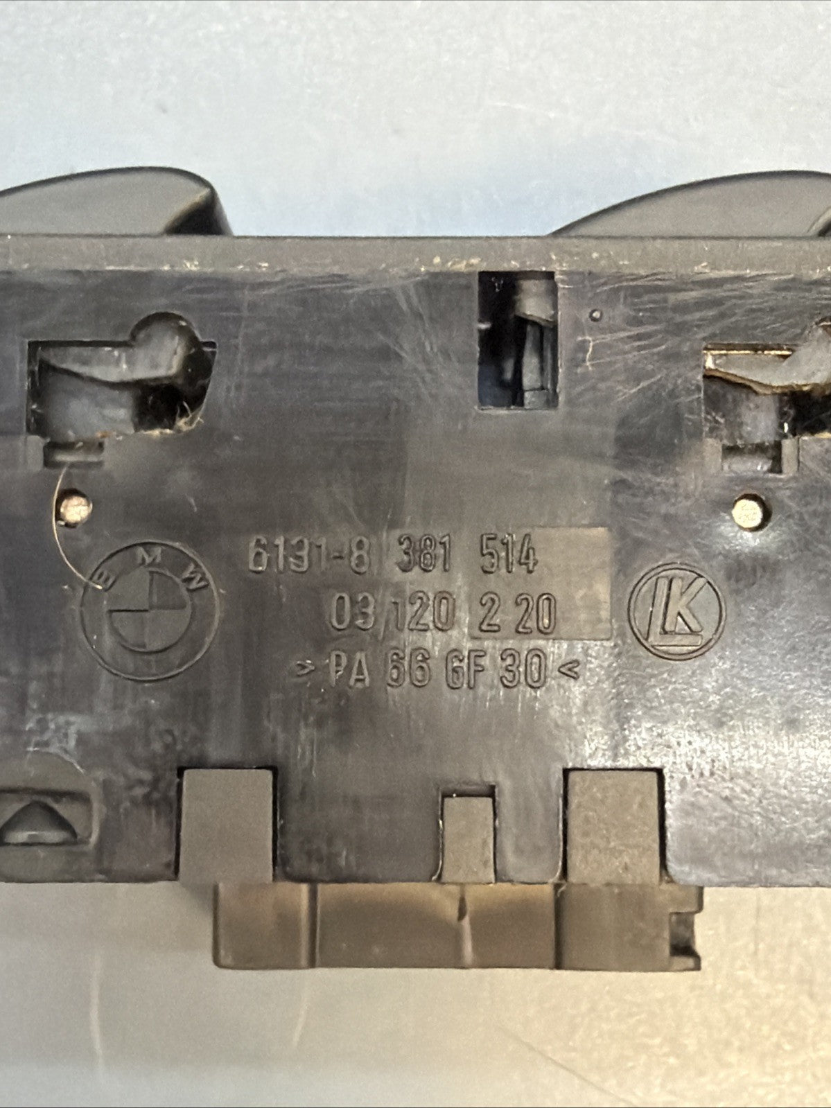 Right Passenger Side Window Switch Lifter Control Button OE BMW E46 8381514