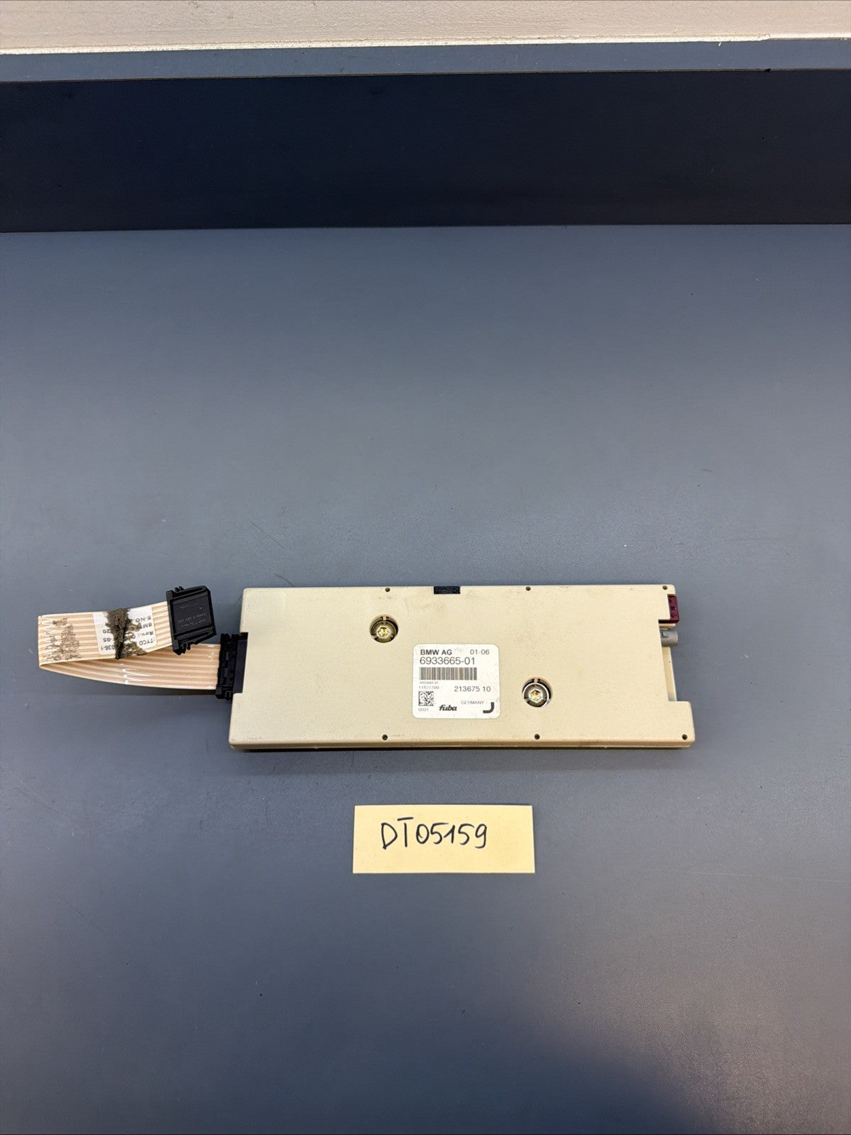 BMW 7 Series E65 E66 Diversity Antenna Amplifier Module Unit 6933665