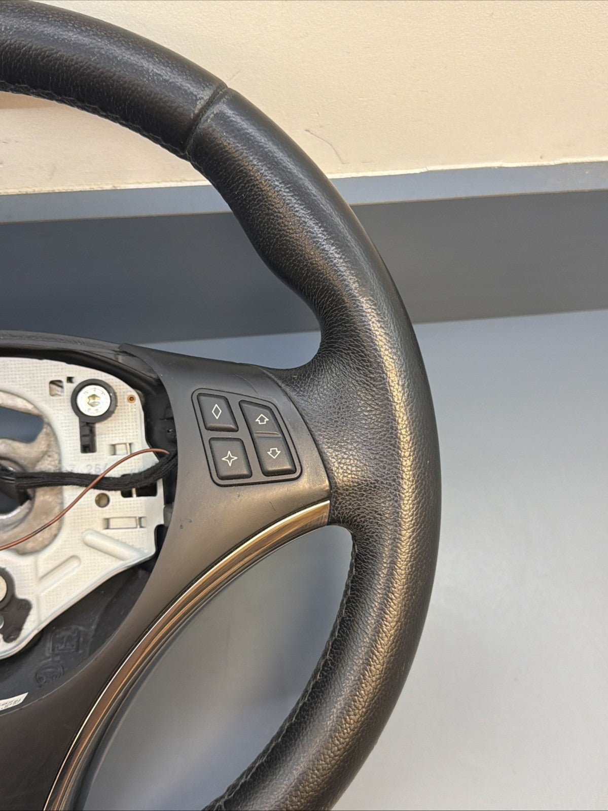 07-11 OEM BMW E90 E92 E93 X1 335 Sport Black Leather Steering Wheel 6772148