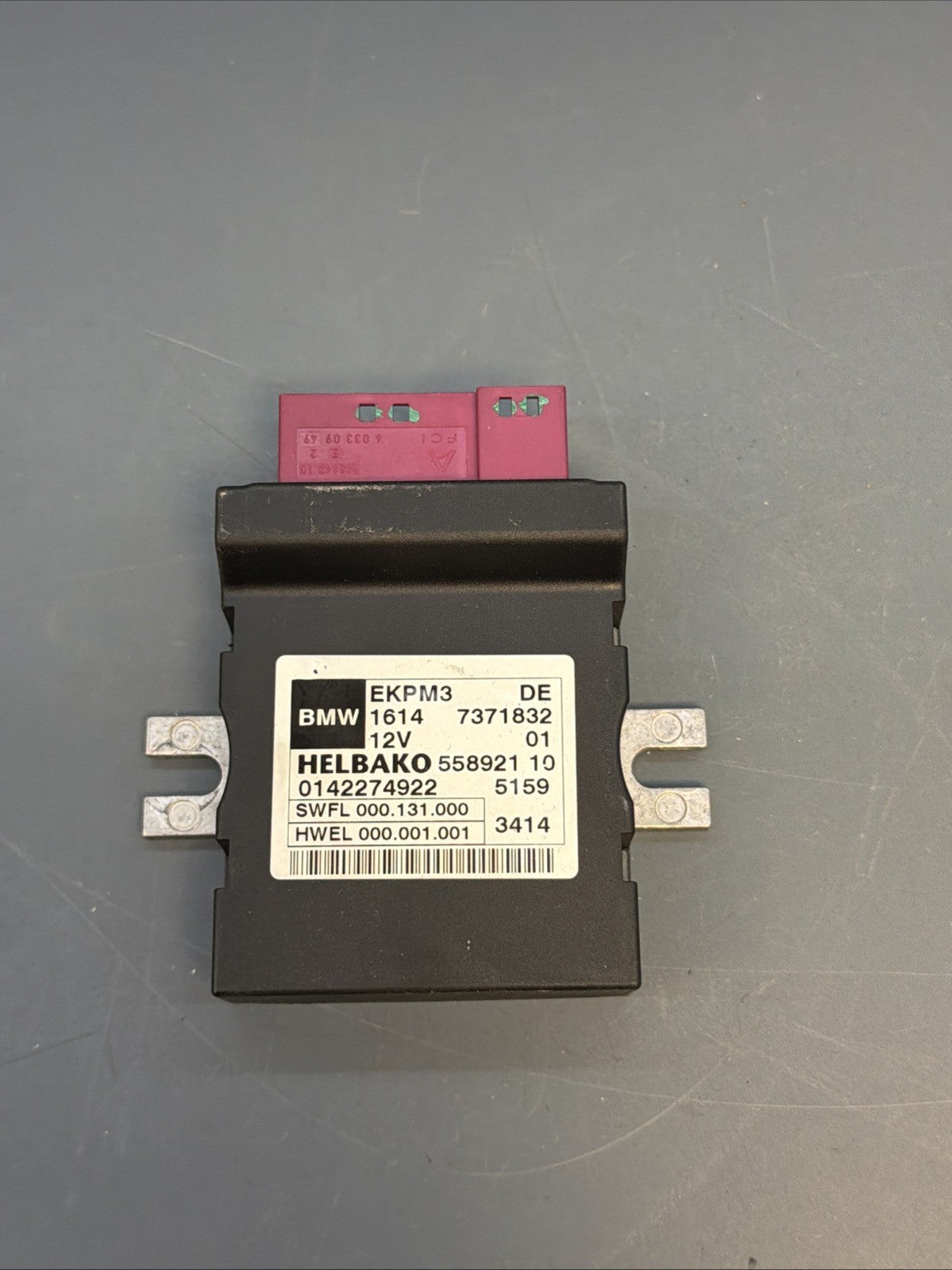 BMW F15 X5 F30 F20 F21 F31 F32 F10 F11 CONTROL UNIT FOR FUEL PUMP 7371832