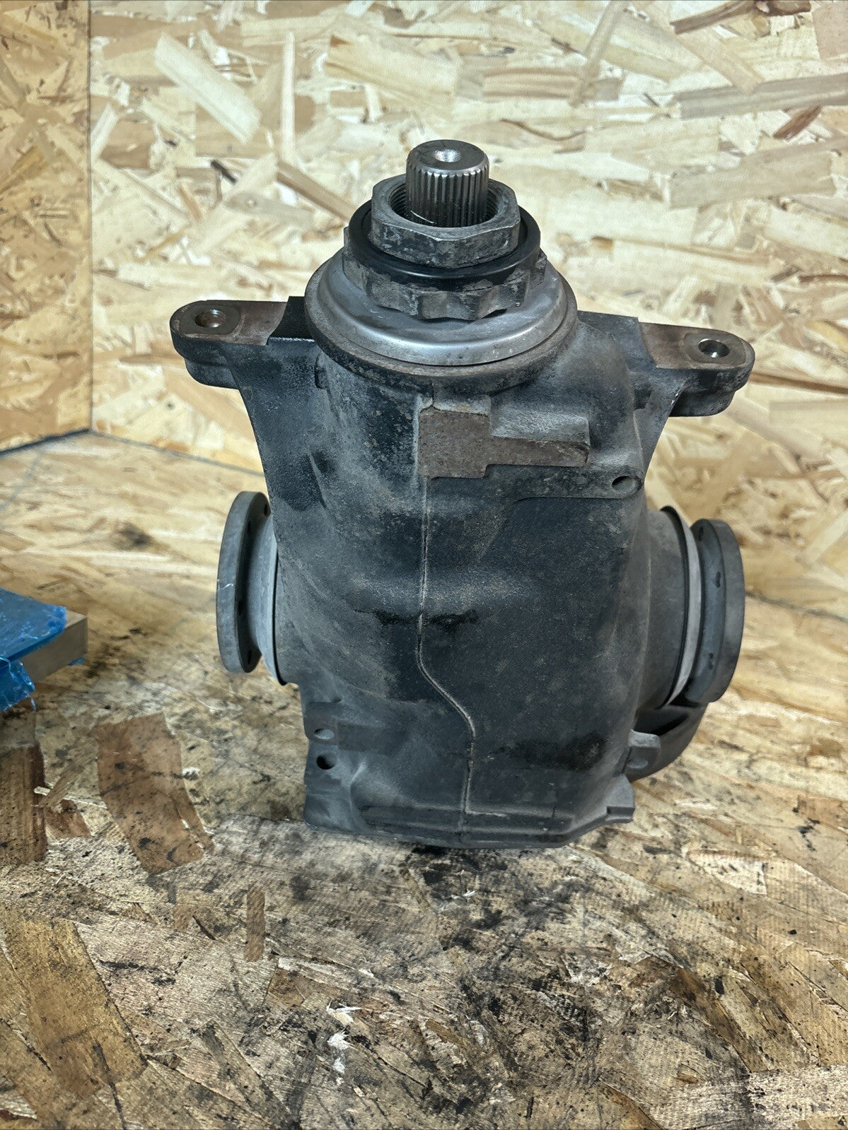 BMW E90 335 REAR DIFFERENTIAL E90 E92 E93 3 SERIES  3.46 FINAL DRIVE