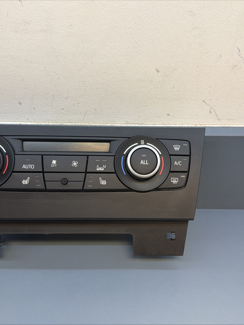 2012-2015 BMW X1 E84 A/C HEAT CLIMATE CONTROL PANEL OEM 9292262