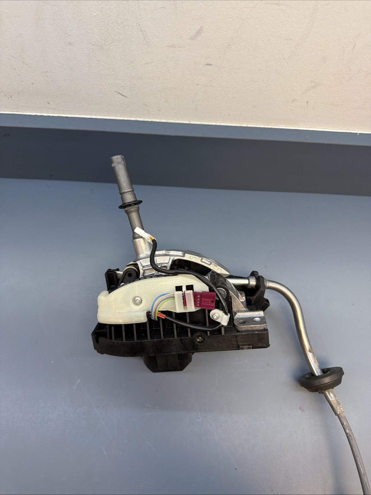 BMW X3 3.0 E83 2007-10 AUTOMATIC TRANSMISSION SHIFTER w/ CABLE 3423597