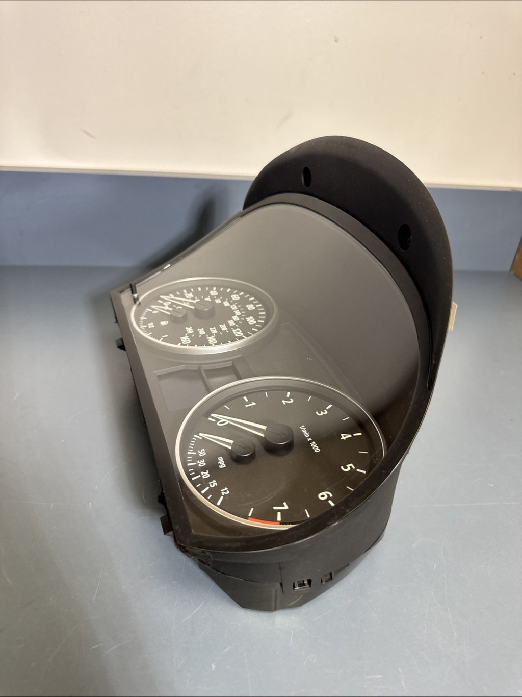 06-13 OEM BMW E90 E91 E92 E93 328 Speedometer Instrument Cluster Siemens 6983495