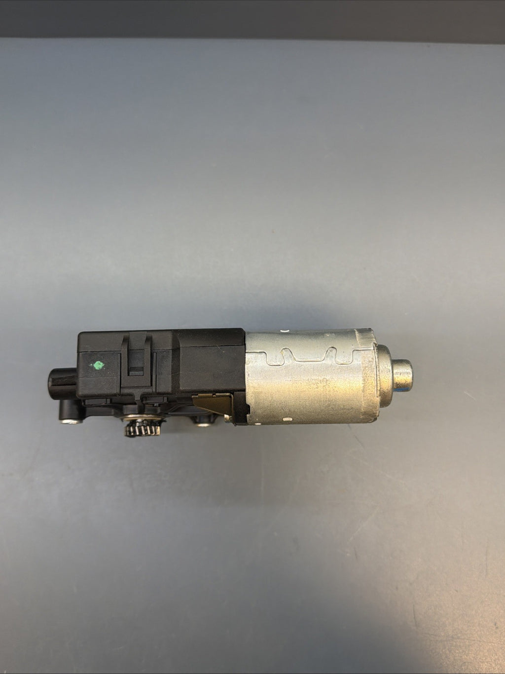 BMW 2006-2013 E9X 3 SERIES SUNROOF MOTOR OEM 6922257