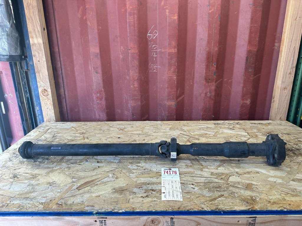 OEM BMW REAR DRIVESHAFT FITS BMW 7565349