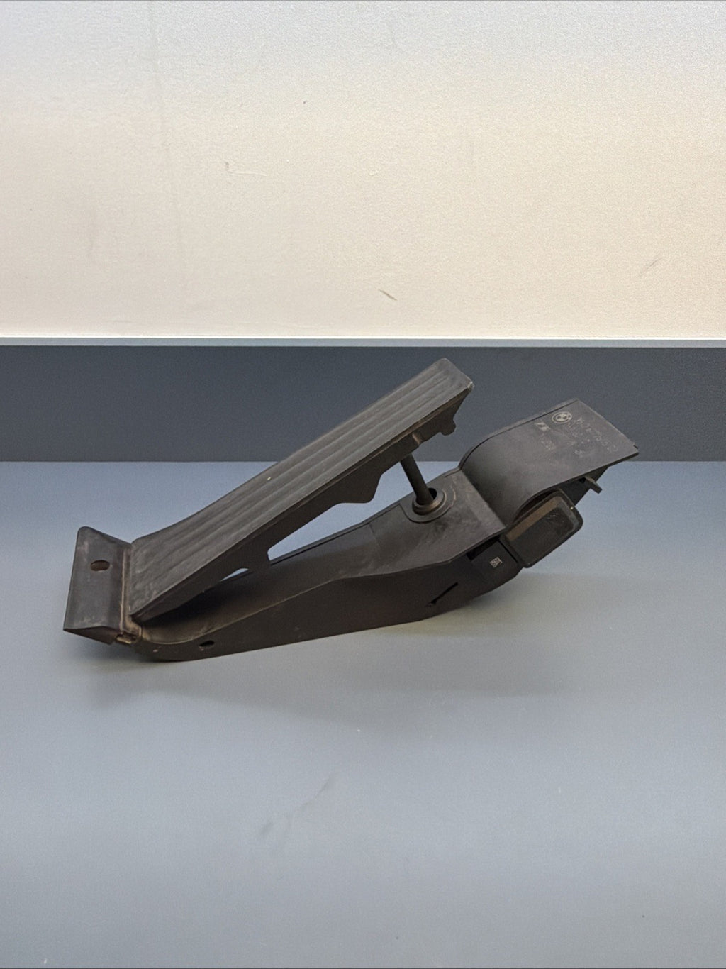 BMW E60 E90 E92 F06 F10 F12 E70 Gas Accelerator Foot Pedal Sensor 6772645 OEM