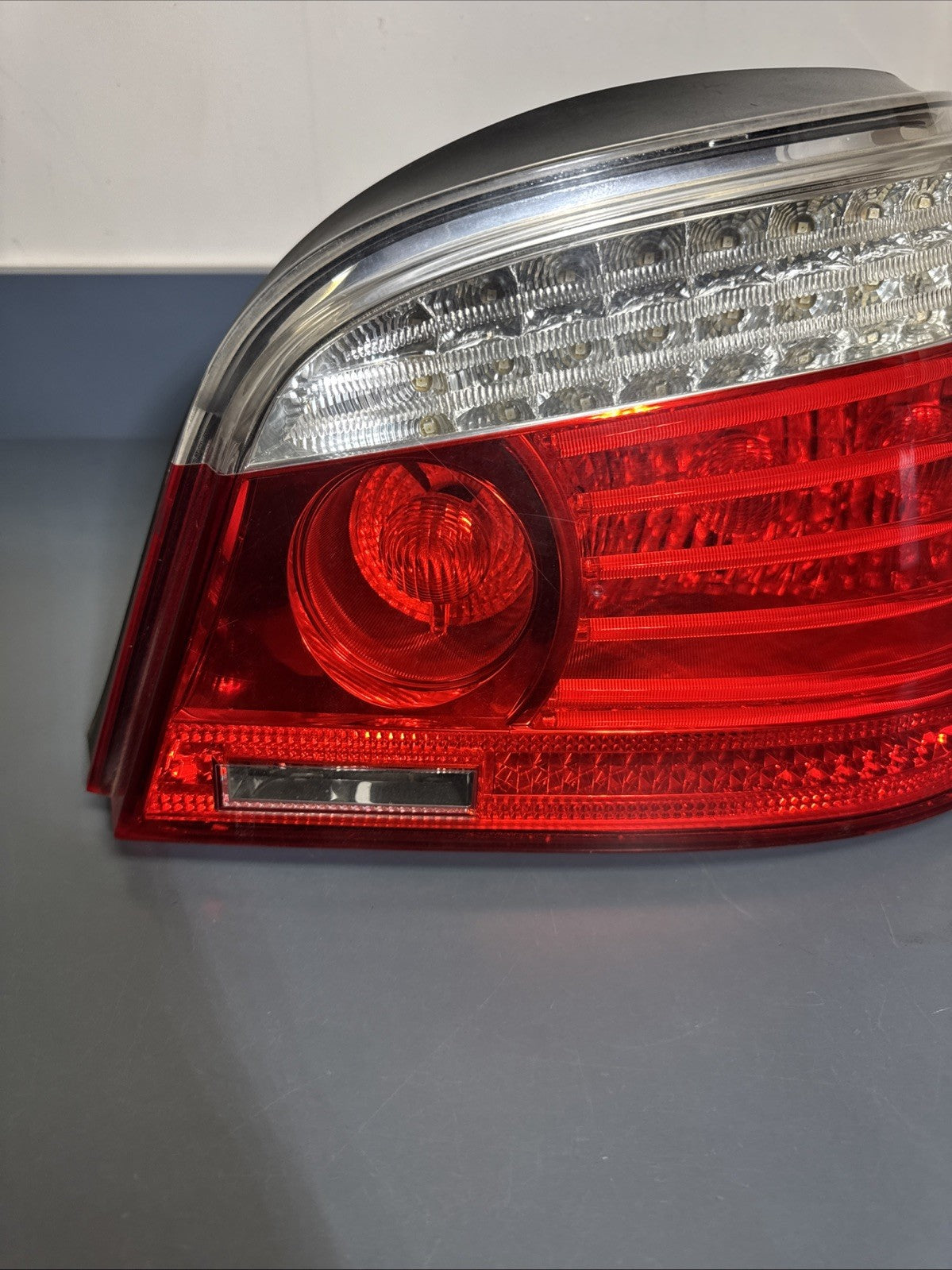08-10 OEM BMW E60 535 550 M5 Sedan Right Rear Passenger Tail Light LCI 7361882