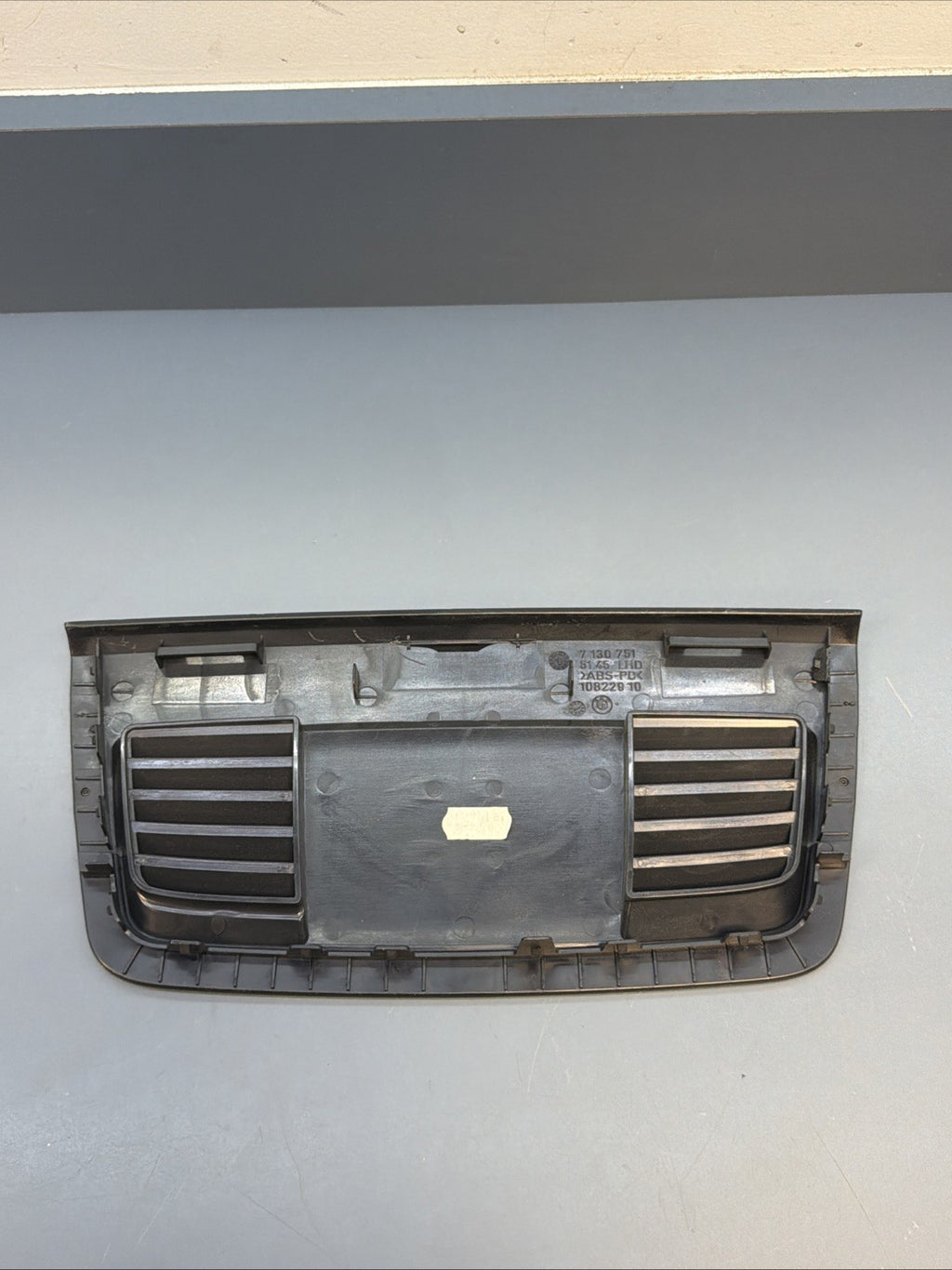 07-13 BMW E90 E92 E93 335i DASH FRONT CENTER GRILLE TRIM COVER PANEL 7130751 OEM