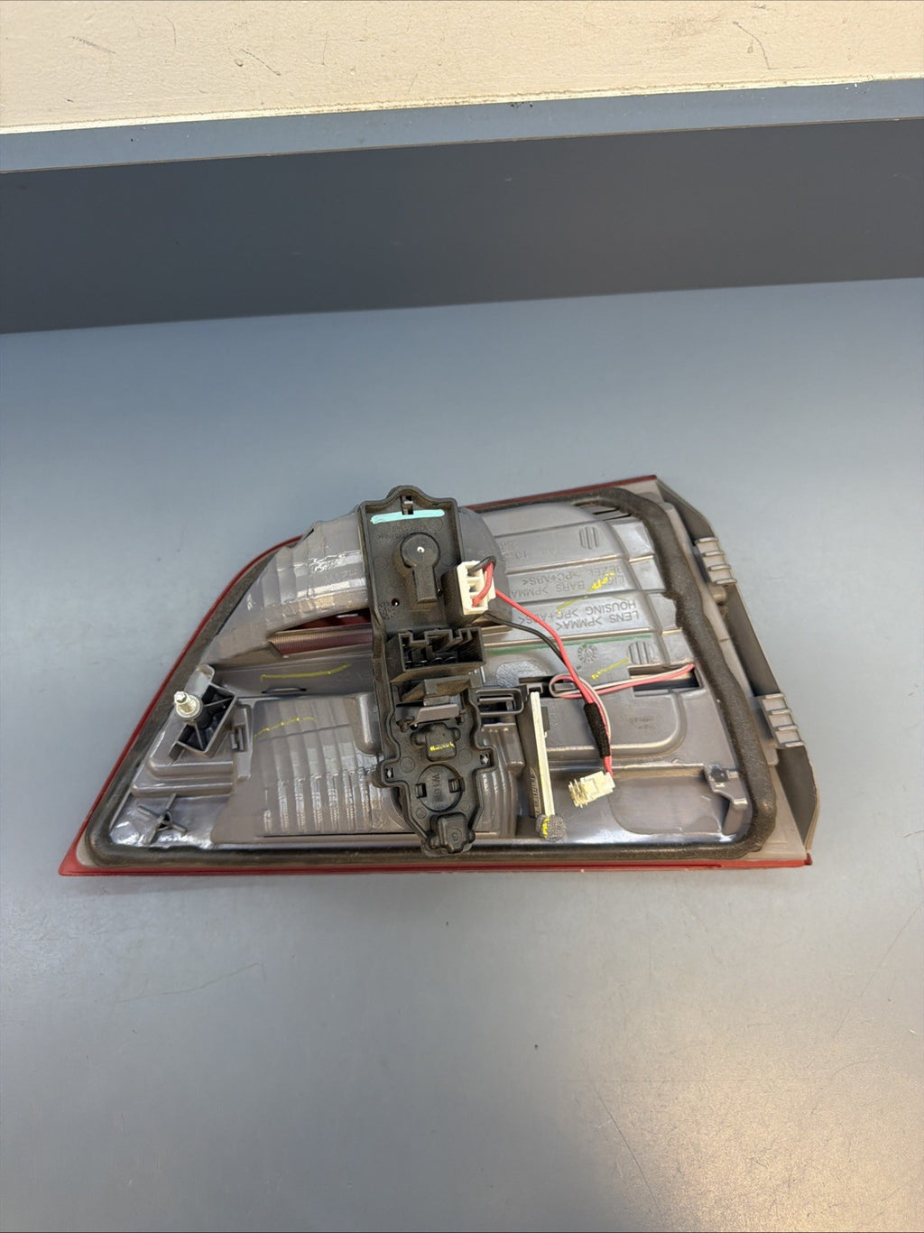 2011-2017 BMW X3 F25 Rear Right Side Inner Tail Light Taillight 7217314 *READ*