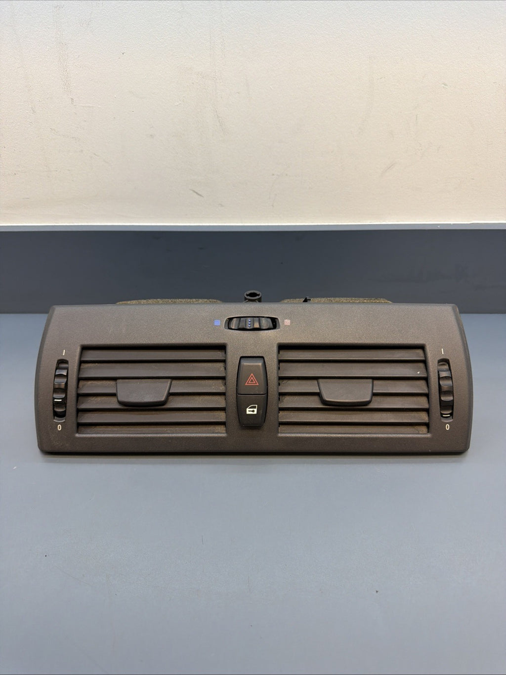 2004-2010 BMW X3 E83 CENTER DASHBOARD DASH AC AIR VENT 3400074 OEM