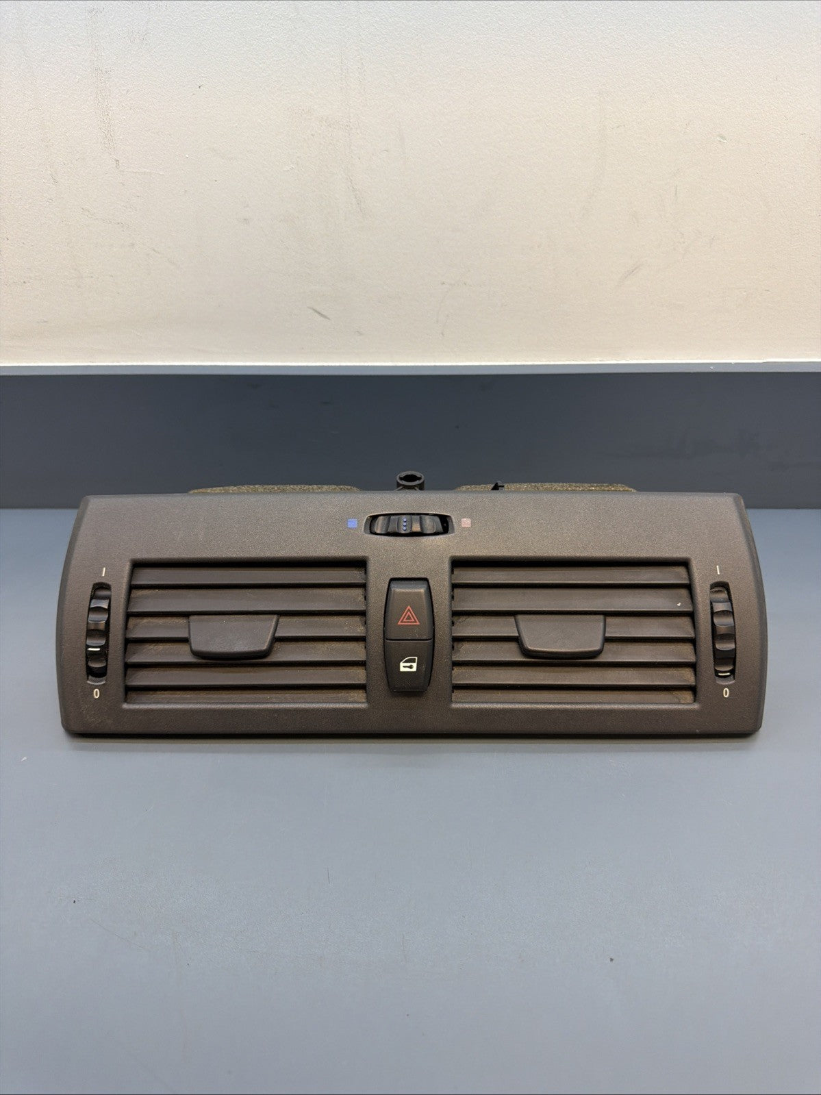 2004-2010 BMW X3 E83 CENTER DASHBOARD DASH AC AIR VENT 3400074 OEM