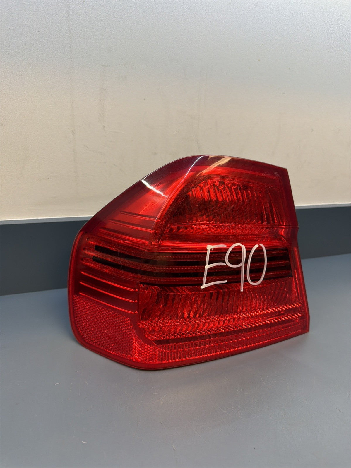 06-08 BMW E90 325i 330i 328i 335i Sedan Left Rear Tail Light Lamp 7161955 PRELCI