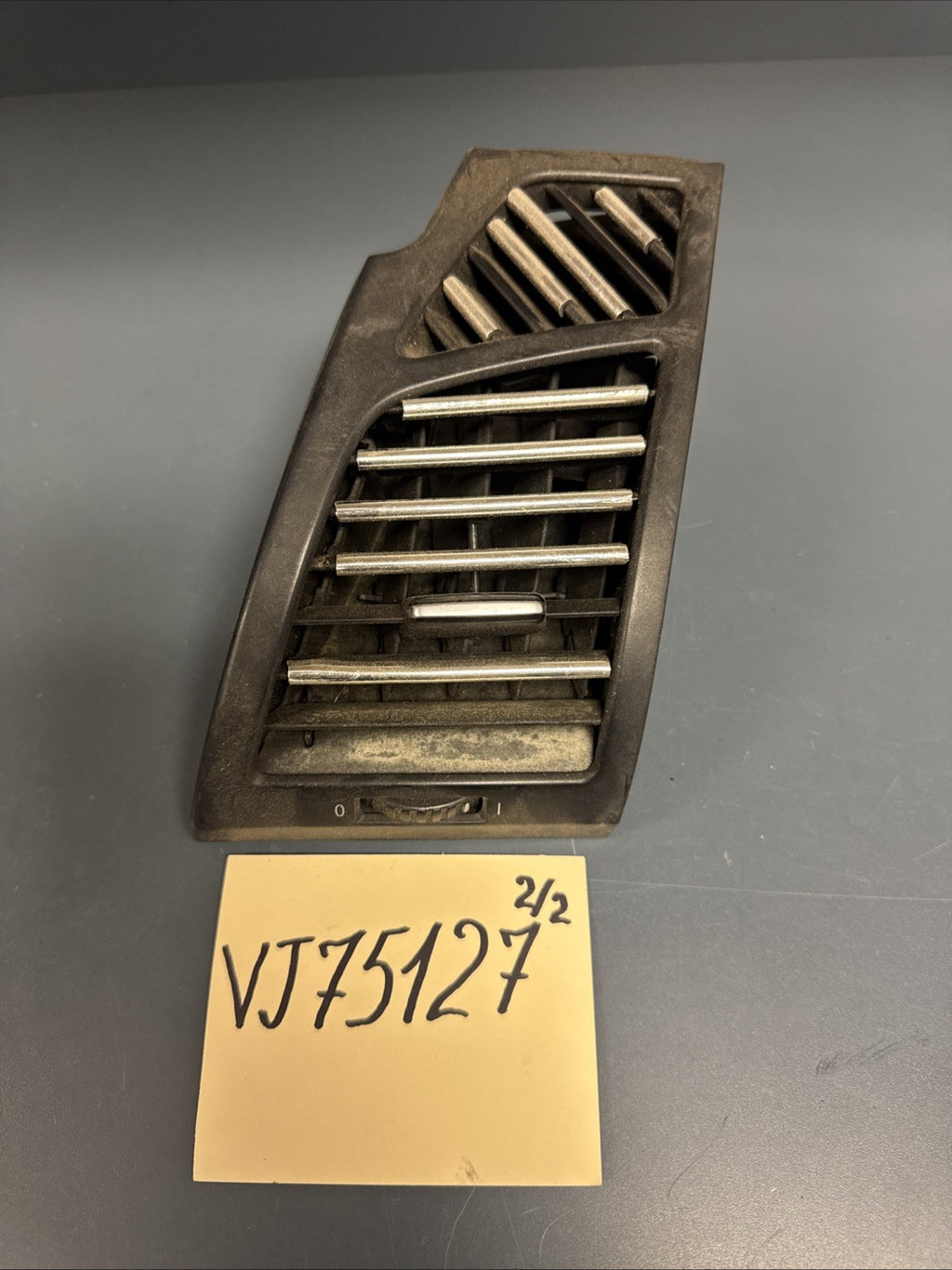 2008-2013 OEM BMW E82 E88 135 128 Coupe Dash Left Driver Air Vent Grille 7059187