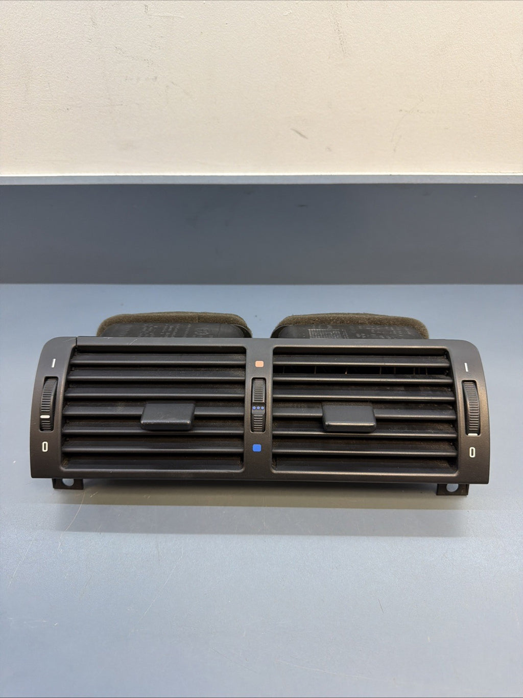 1999-2006 BMW E46 3 Series 325i Center Dash AC Air Vent Assembly 8363199 OEM