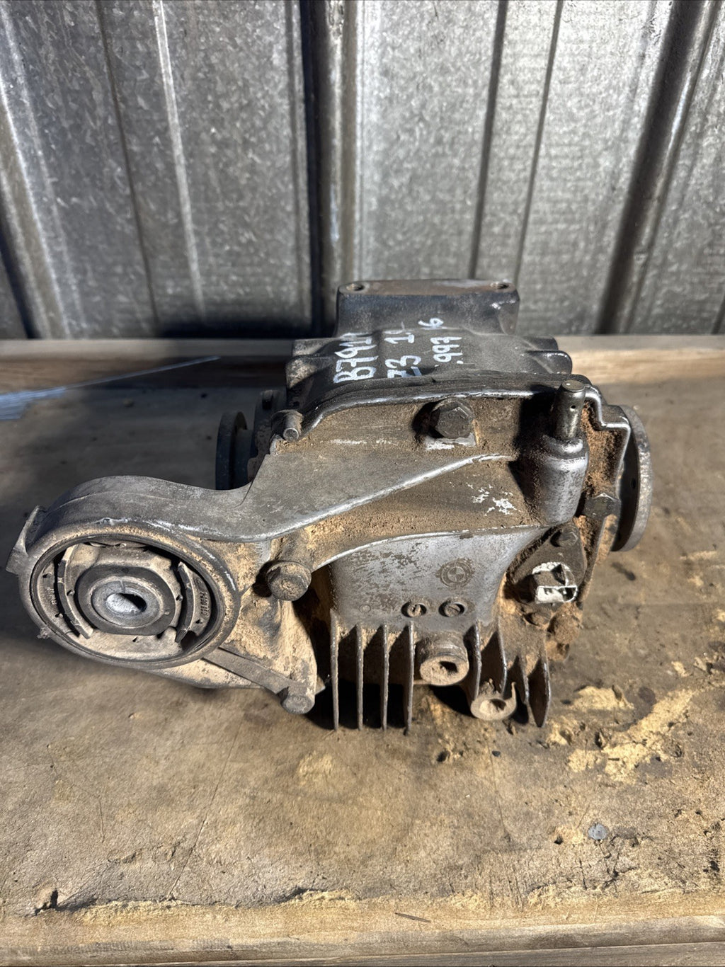 BMW REAR DIFFERENTIAL Z3 1.9L SERIES E36 FINAL DRIVE 3.45 1214009