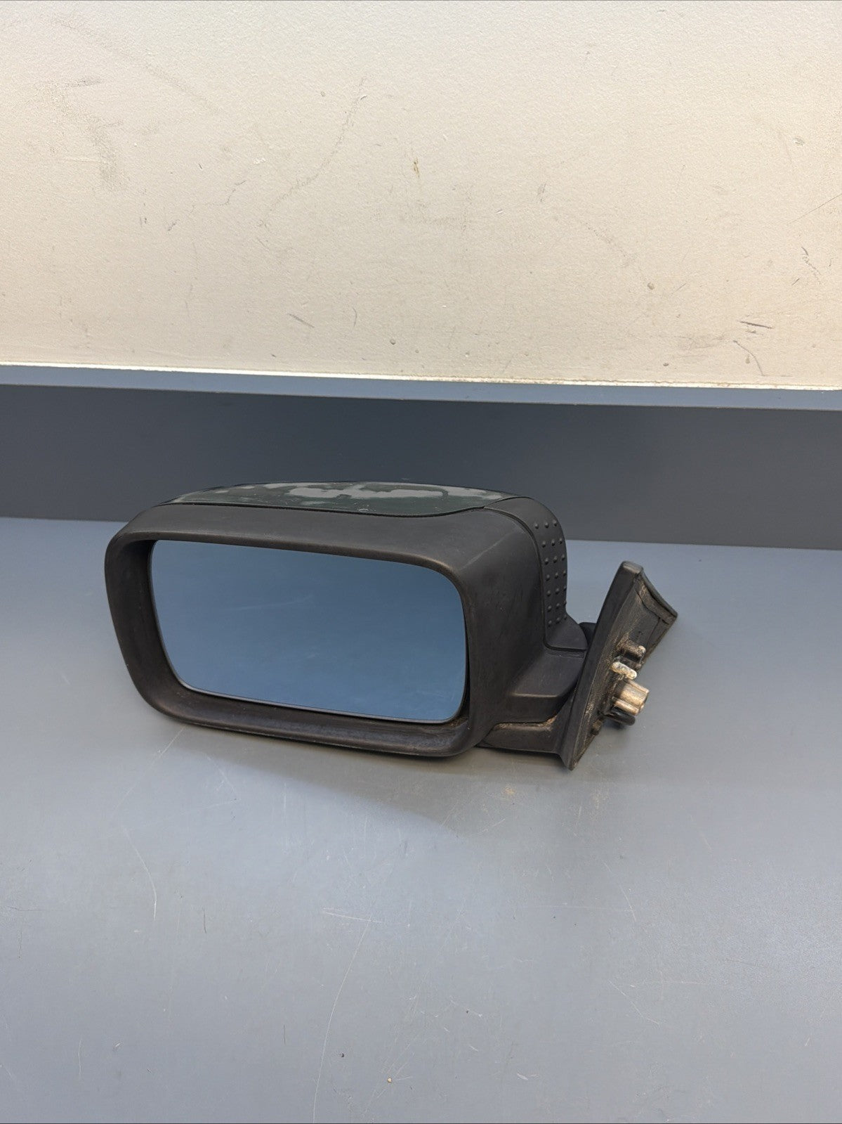 BMW 1995 E34 530i   Left Driver side  Door Mirror 0117351  GREEN