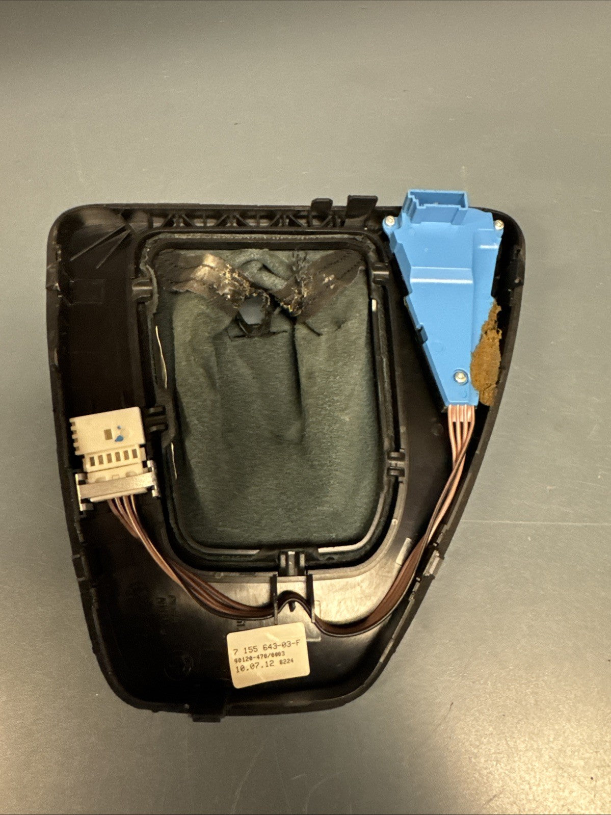 2007-2013 BMW E90 E92 E93 328i Automatic Gear Shifter Trim Bezel 7155643 Oem
